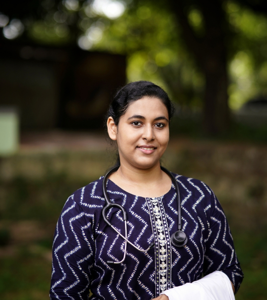 Dr Aksa Anna
