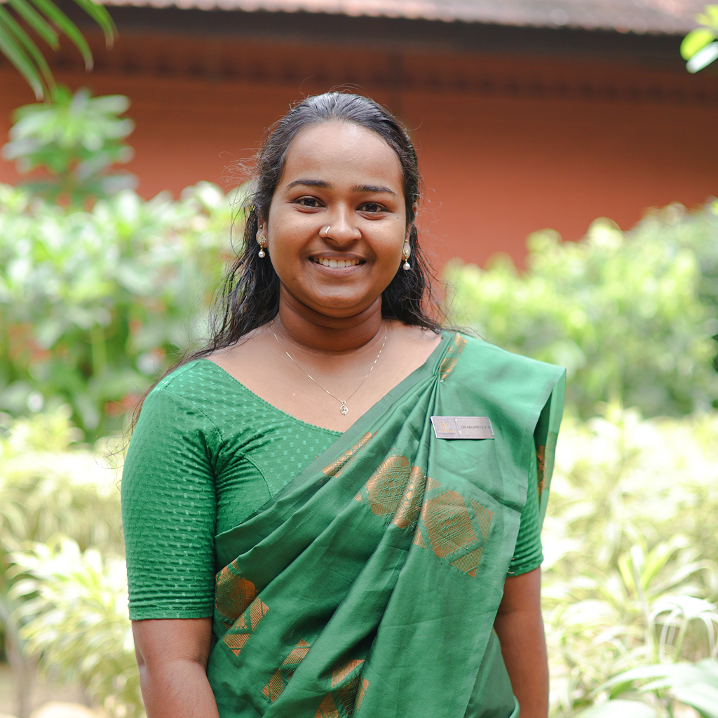Dr Anupriya1