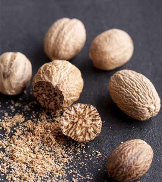 high angle grounded nutmeg
